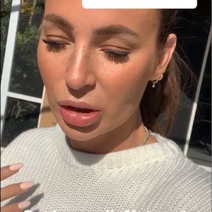 Meet your Posher, Joyce